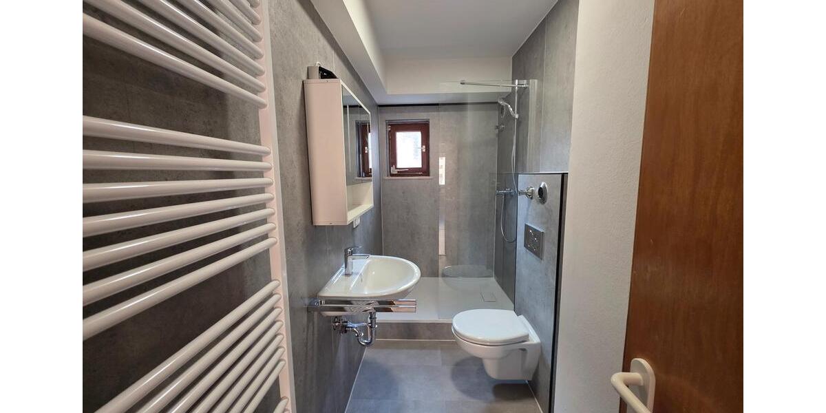 Etagenwohnung Karlstadt - 4 Zimmer, 105 m&sup2;, 985&euro; | Angebot:24658407