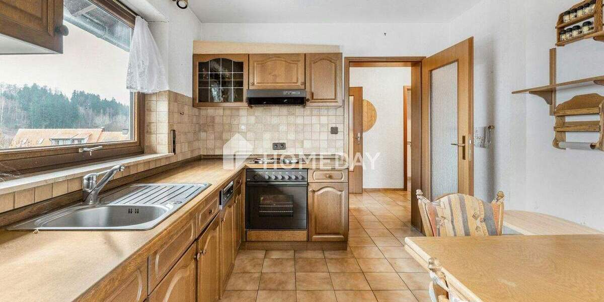 Einfamilienhaus Gersfeld Sandberg - 8 Zimmer, 168 m&sup2;, 325.000&euro; | Angebot:25773264