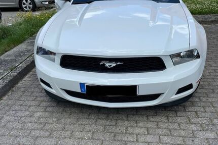 Ford Mustang 142.000 km 13.800 &euro; Flensburg 24943