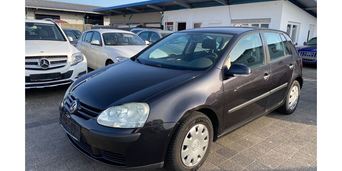 VW Golf 200.000 km 2.499 &euro; Reilingen 68799