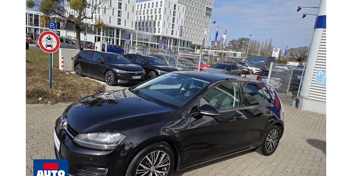 VW Golf 111.596 km 12.389 &euro; Braunschweig 38106