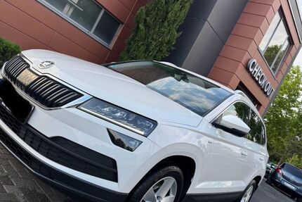 Skoda Karoq 122.000 km 14.700 € Aschaffenburg 63743