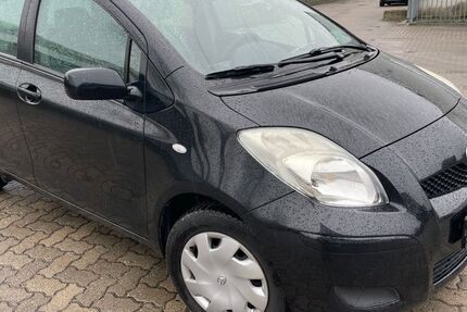 Toyota Yaris 300.000 km 3.450 &euro; Kiel 24113