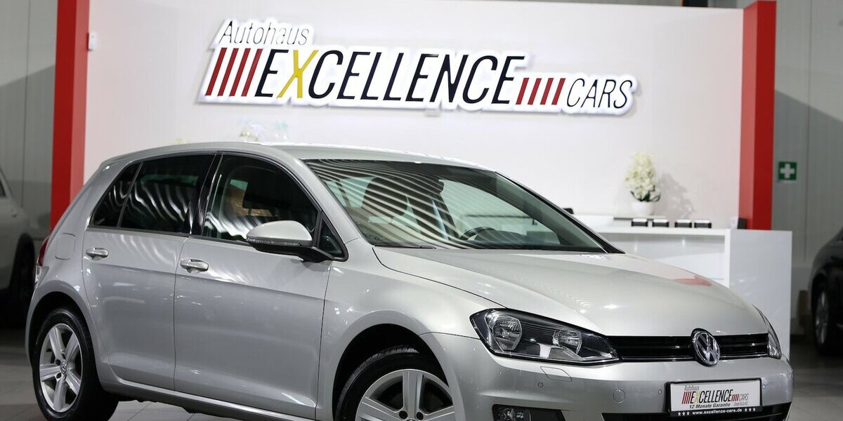 VW Golf VII 1.6 TDI Comfortline COMPOSITION-COLOUR 143.000 km 11.444 &euro; Hamm 59077
