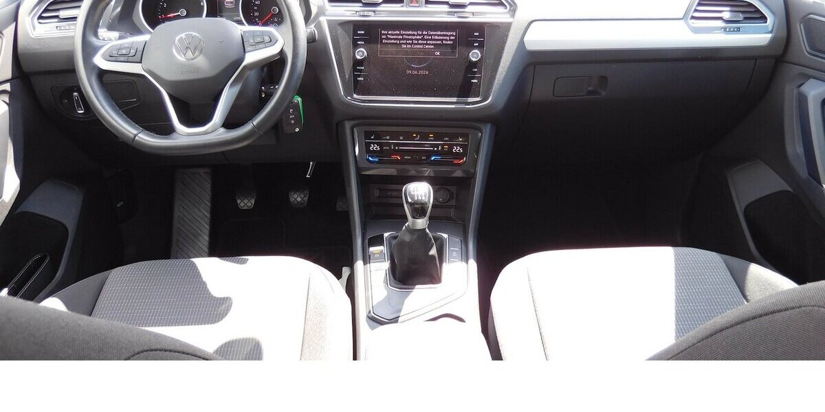 VW Tiguan 1.5 Basis Klima TSI Navi 28.800 km 23.990 &euro; Vordorf 38533