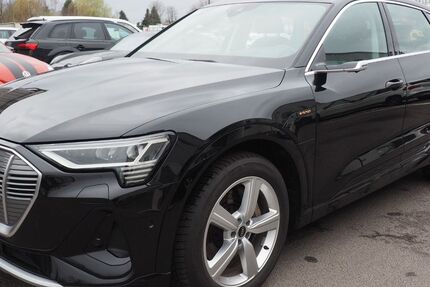 Audi e-tron 85.287 km 29.631 &euro; Leipzig 04319