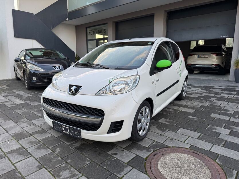 Peugeot 107 110.935 km 2.300 € Biberach/Riss 88400