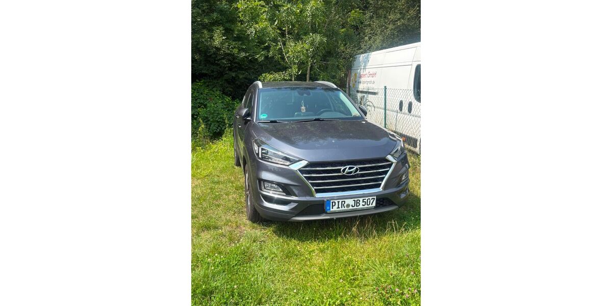 Hyundai TUCSON 91.000 km 16.300 &euro; Pirna 01796