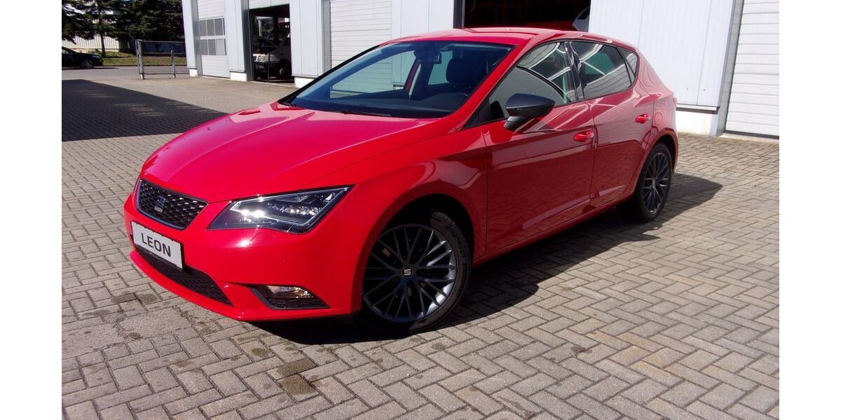 Seat Leon 82.500 km 11.990 &euro; Ebersbach-Neugersdorf 02727