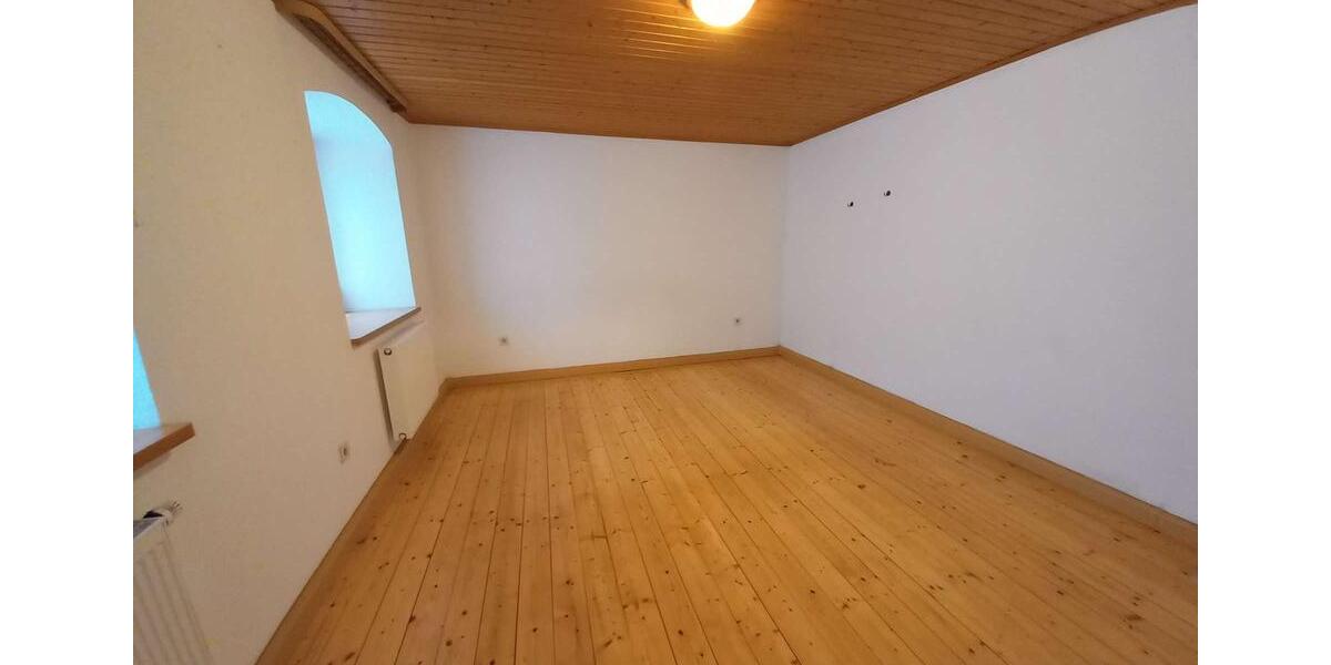 Reihenhaus Hof Neuhof - 4 Zimmer, 140 m&sup2;, 900&euro; | Angebot:26232013