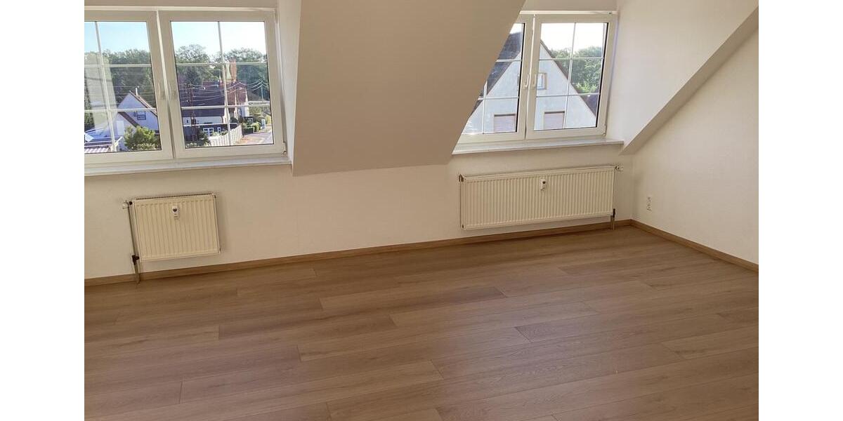 Dachgeschoßwohnung Raguhn-Jeßnitz Jeßnitz - 2 Zimmer, 69 m&sup2;, 590&euro; | Angebot:27539567