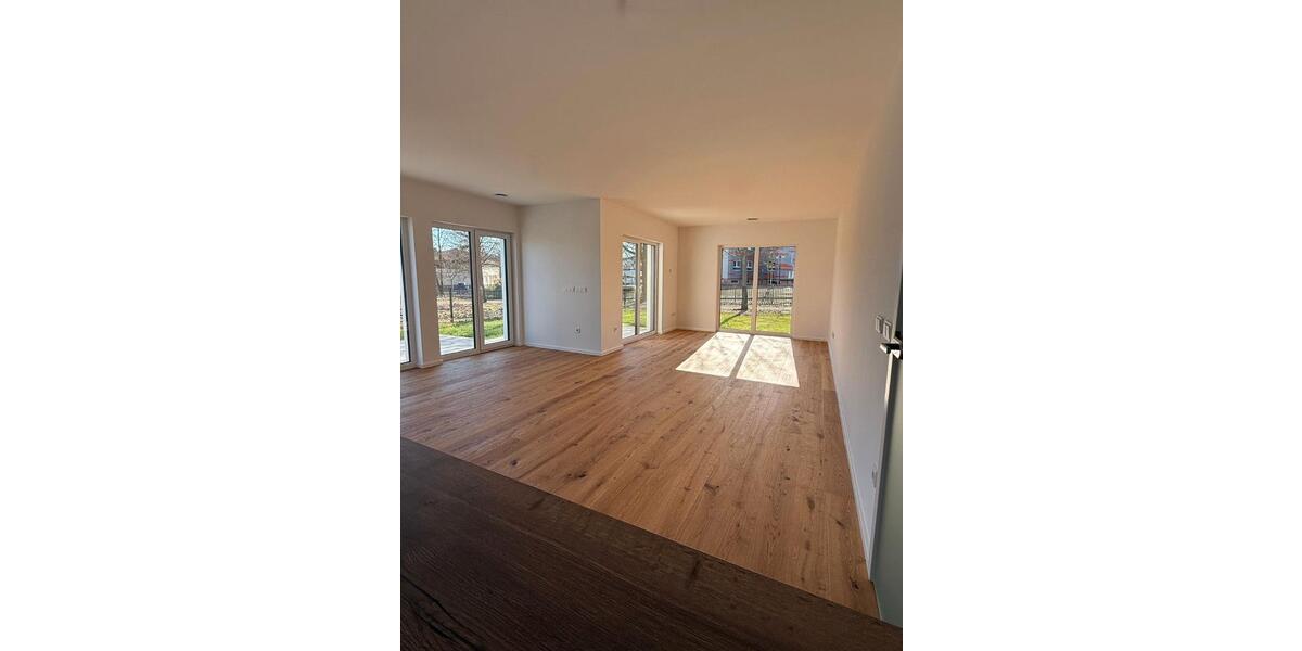 Einfamilienhaus Haselbachtal - 5 Zimmer, 150 m&sup2;, 2.000&euro; | Angebot:26059206