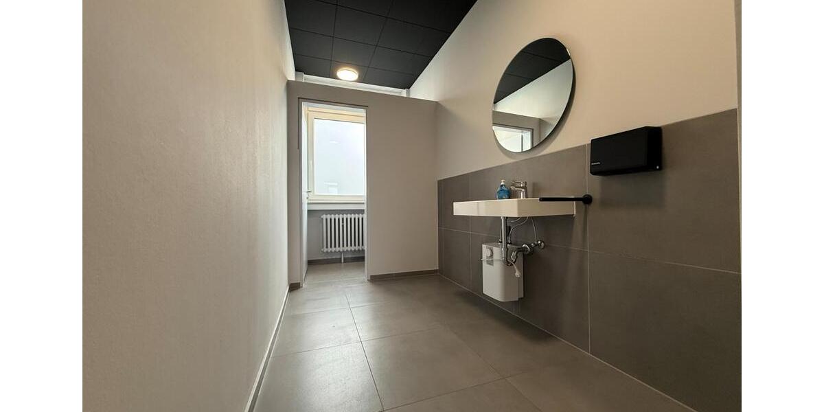 Gewerbeobjekt Bad Königshofen im Grabfeld - 3.500&euro; | Angebot:25926189