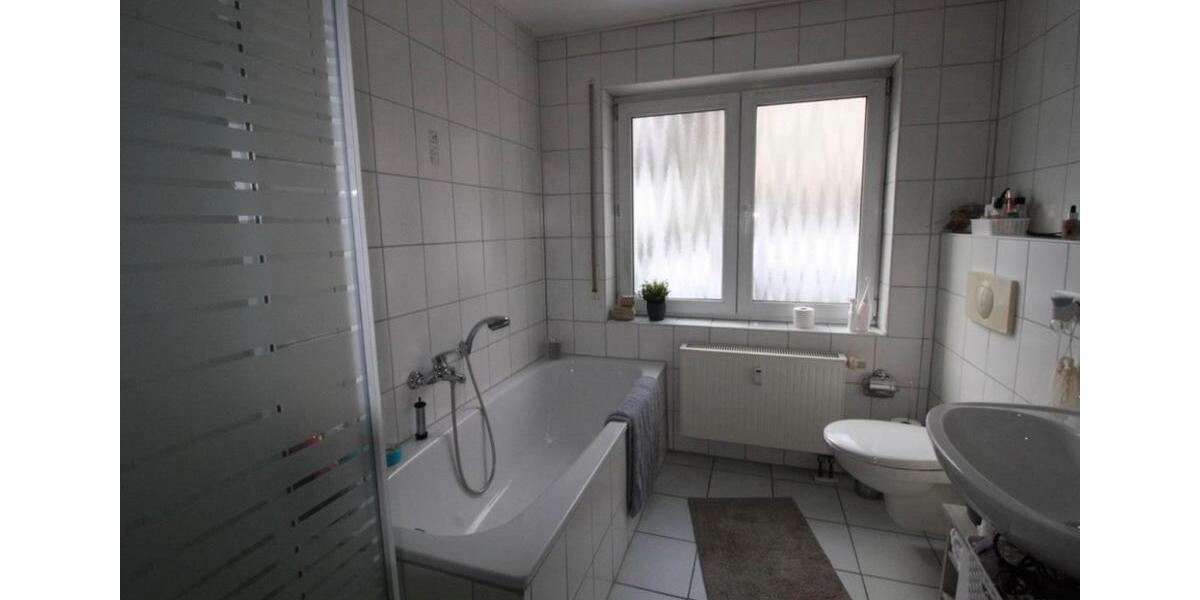 Etagenwohnung Gummersbach - 3 Zimmer, 76 m&sup2;, 245.000&euro; | Angebot:27248471