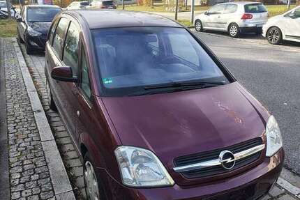 Opel Meriva 142.742 km 555 € München 81829