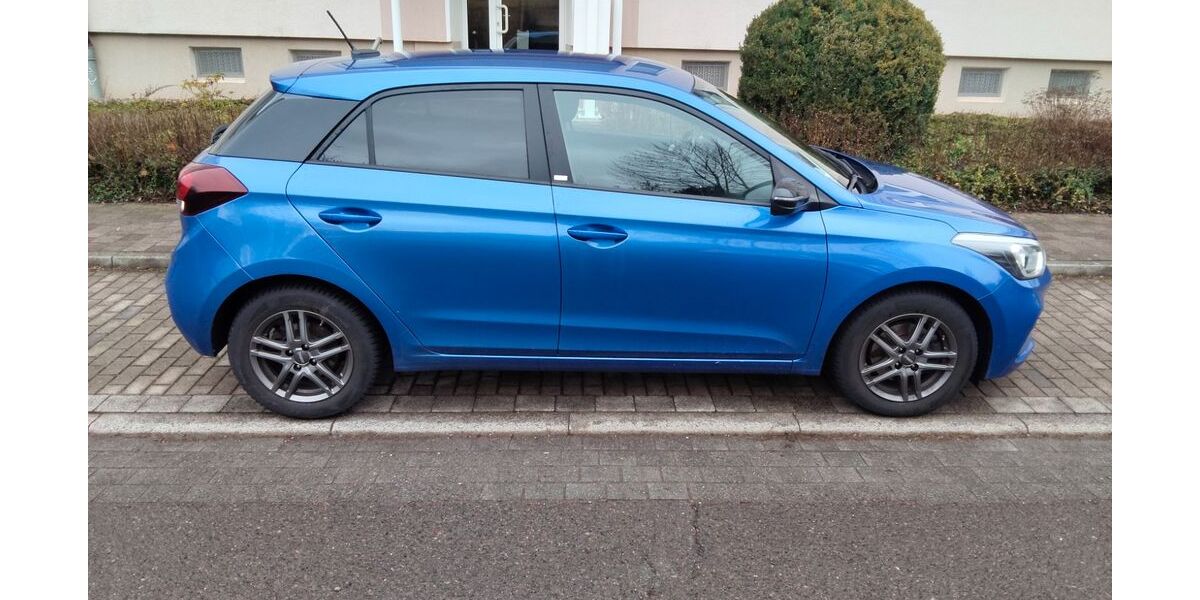 Hyundai i20 43.000 km 11.500 &euro; Seebach 99846