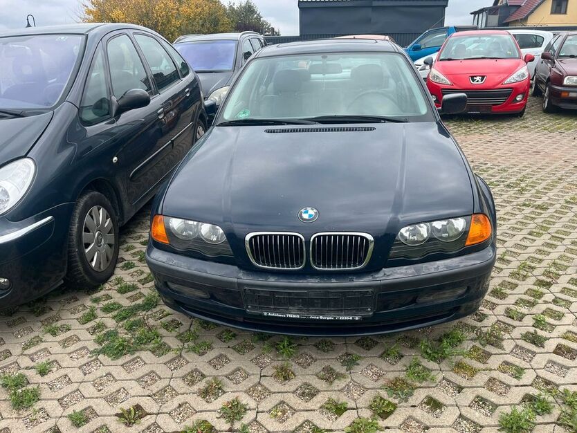 BMW 320 227.000 km 1.000 € Vollersroda 99438