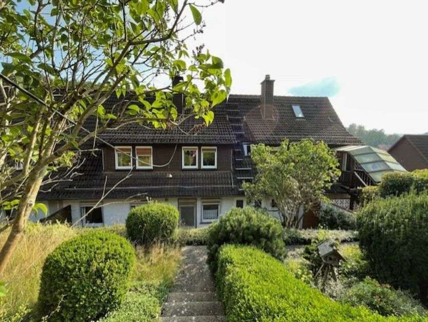 Haus zum Kaufen in Helsa 199.000 € 210 m²
