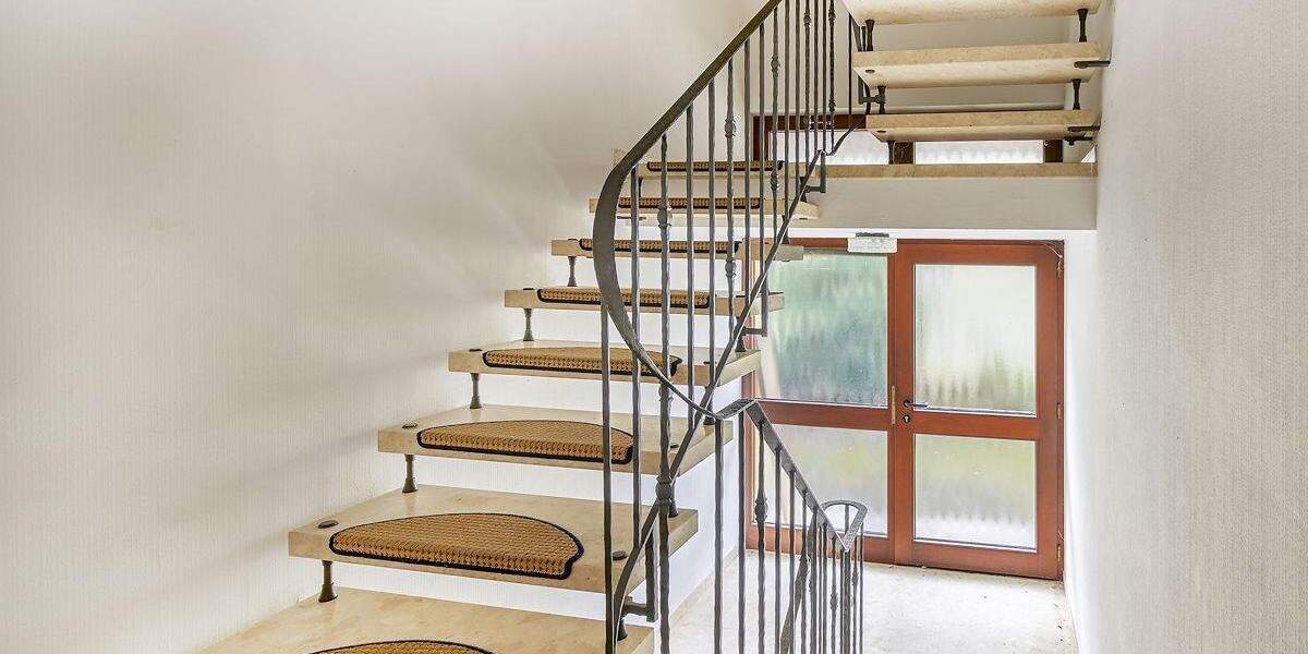 Mehrfamilienhaus, Wohnhaus Karlsruhe / Daxlanden Daxlanden - 8 Zimmer, 245 m&sup2;, 469.000&euro; | Angebot:25862353