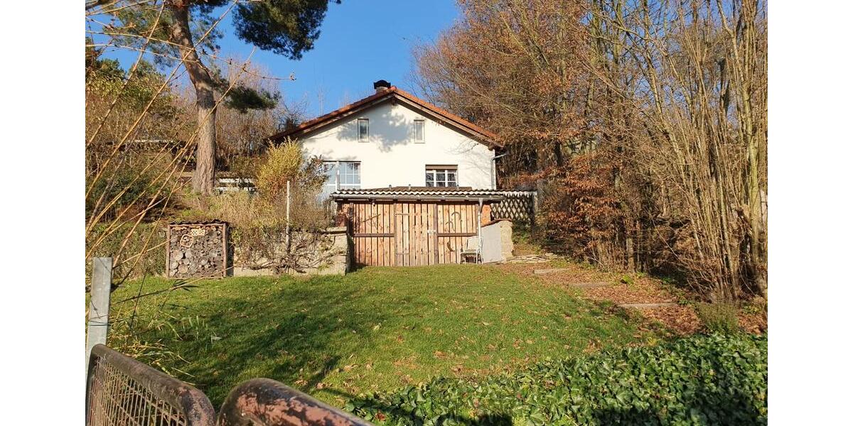 Etagenwohnung Kirchheim - 4 Zimmer, 60 m&sup2;, 20&euro; | Angebot:13629700