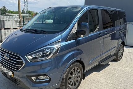 Ford Tourneo Custom 200.000 km 21.900 &euro; München 81243