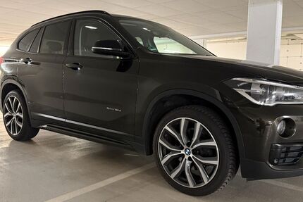 BMW X1 144.000 km 16.300 € Norderstedt 22848