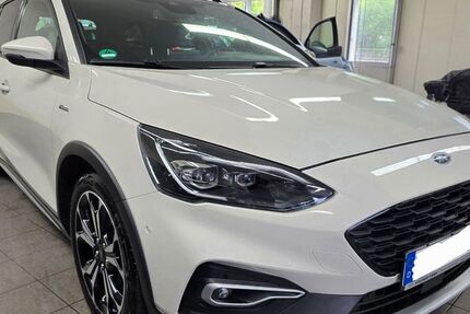 Ford Focus 99.000 km 17.790 &euro; Elsendorf 84094