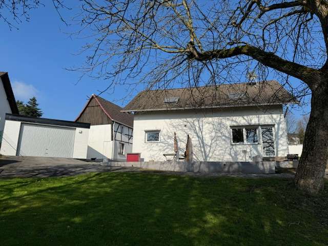 Haus zum Kaufen in Solingen 449.000 € 135 m²