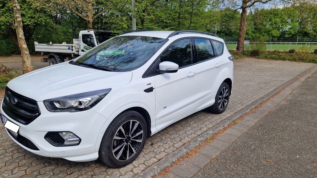 Ford Kuga 108.000 km 16.800 &euro; Bruchsal 76646