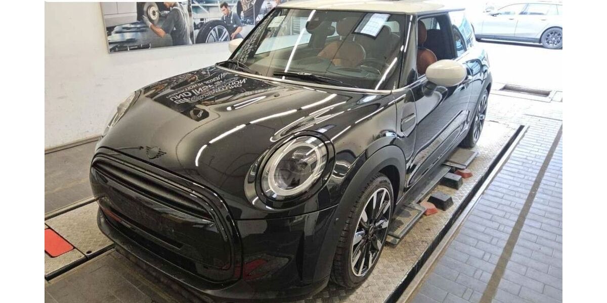 Mini Cooper 30.400 km 21.950 &euro; Steinbach-Hallenberg OT Herges-Hallenberg 98587