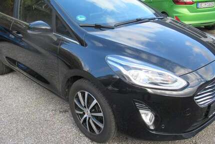 Ford Fiesta 72.500 km 14.900 &euro; Drolshagen Ind.Geb.Sengenau 57489