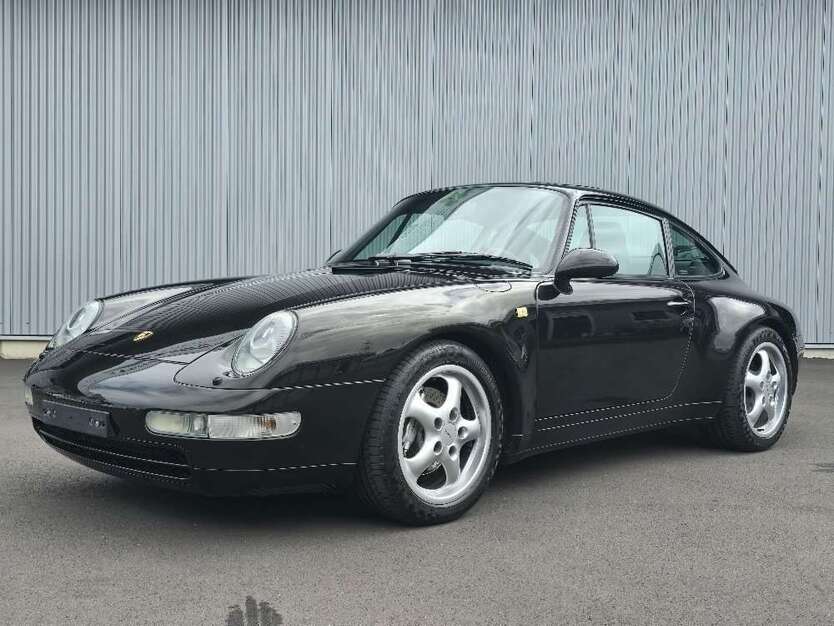 993