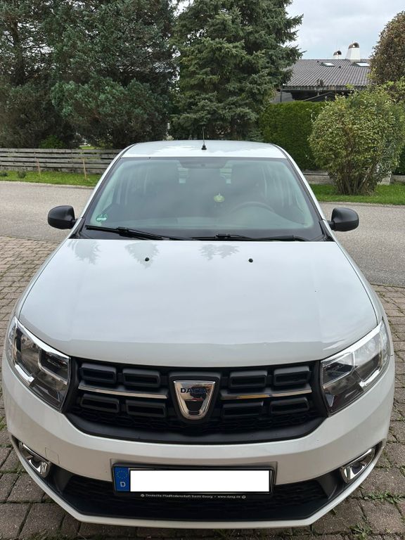 Dacia Sandero 125.000 km 5.500 € Brannenburg 83098