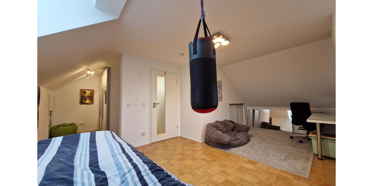 Reihenhaus Pulheim - 4 Zimmer, 131 m&sup2;, 2.650&euro; | Angebot:24837651