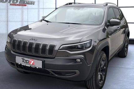 Jeep Cherokee 101.000 km 25.900 € Traunstein 83278