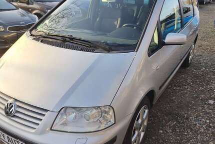 VW Sharan 306.810 km 2.670 &euro; Berlin - Pankow 13127