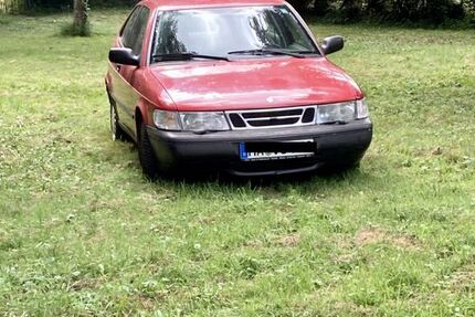 Saab 900