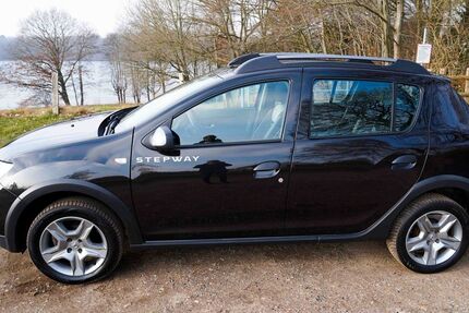 Dacia Sandero 69.000 km 9.200 € Kiel 24118