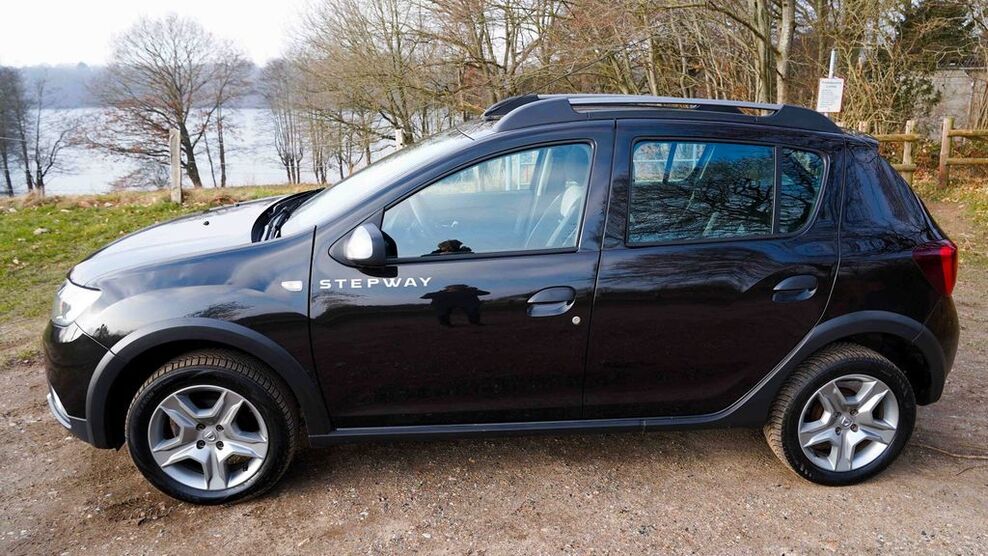 Dacia Sandero 69.000 km 9.200 € Kiel 24118