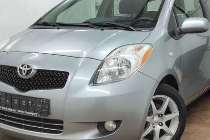 Toyota Yaris 96.003 km 3.499 &euro; Bickenbach 64404