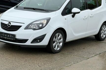 Opel Meriva 148.000 km 3.899 &euro; Paderborn 33100