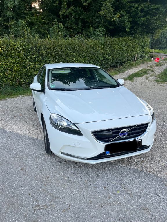 V40