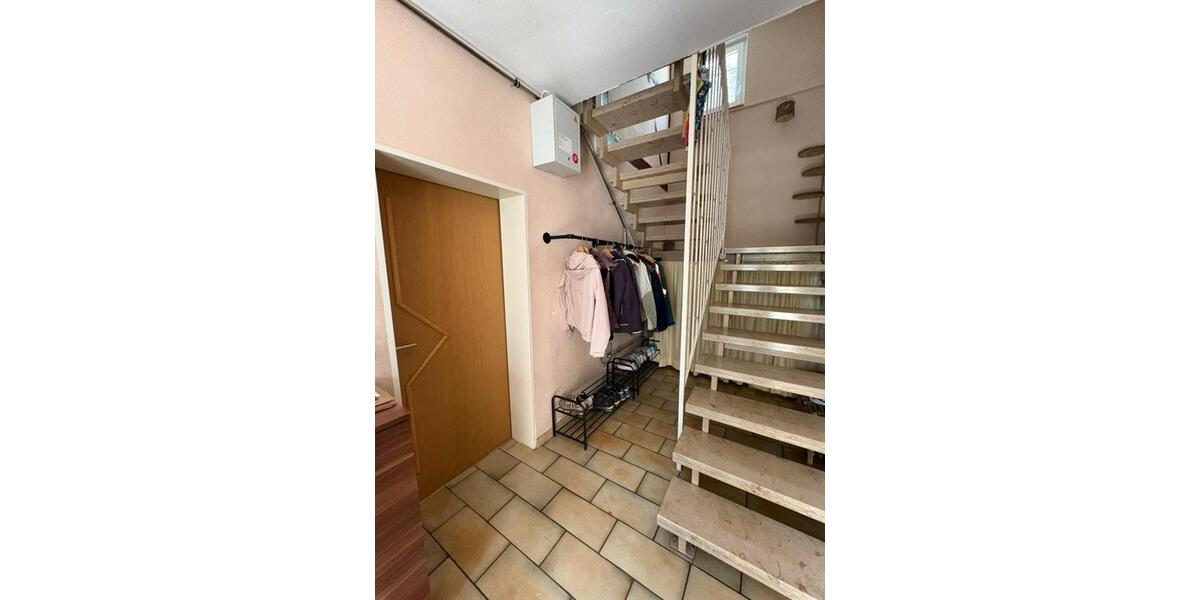 Mehrfamilienhaus, Wohnhaus Georgensgmünd - 8 Zimmer, 173 m&sup2;, 350.000&euro; | Angebot:26987351