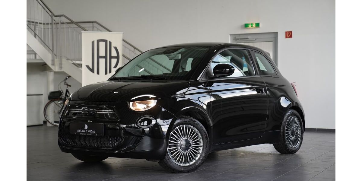 Fiat 500e 38.181 km 16.990 &euro; Wildau 15745
