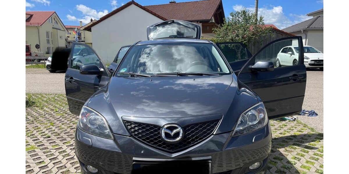 Mazda 3 178.000 km 2.799 &euro; Betzigau 87488
