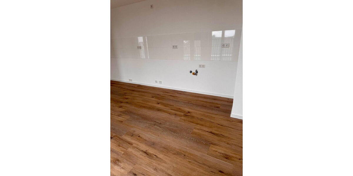 Etagenwohnung Offenbach am Main Hafen - 3 Zimmer, 82 m&sup2;, 1.350&euro; | Angebot:26450612