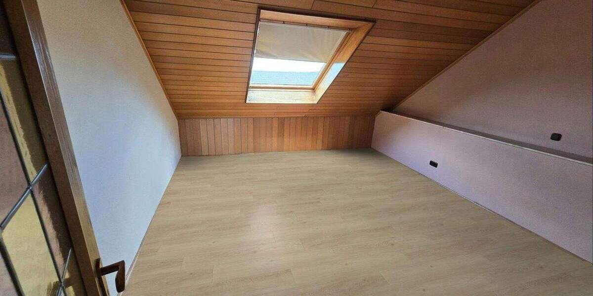 Etagenwohnung Aachen-Verlautenheide Verlautenheide - 3 Zimmer, 105 m&sup2;, 890&euro; | Angebot:25103050