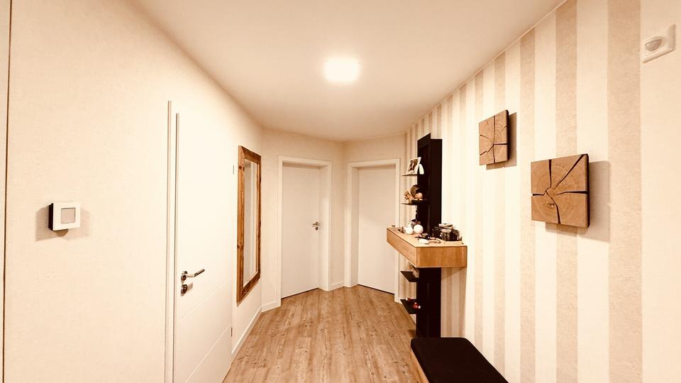 Mehrfamilienhaus, Wohnhaus Döbeln - 8 Zimmer, 200 m&sup2;, 2.200&euro; | Angebot:25612550