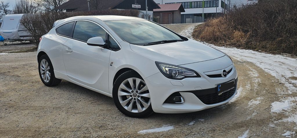 Opel Astra 135.600 km 8.900 &euro; Altrandsberg 93468