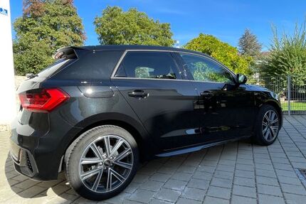 Audi A1 13.641 km 24.990 &euro; Lenting 85101